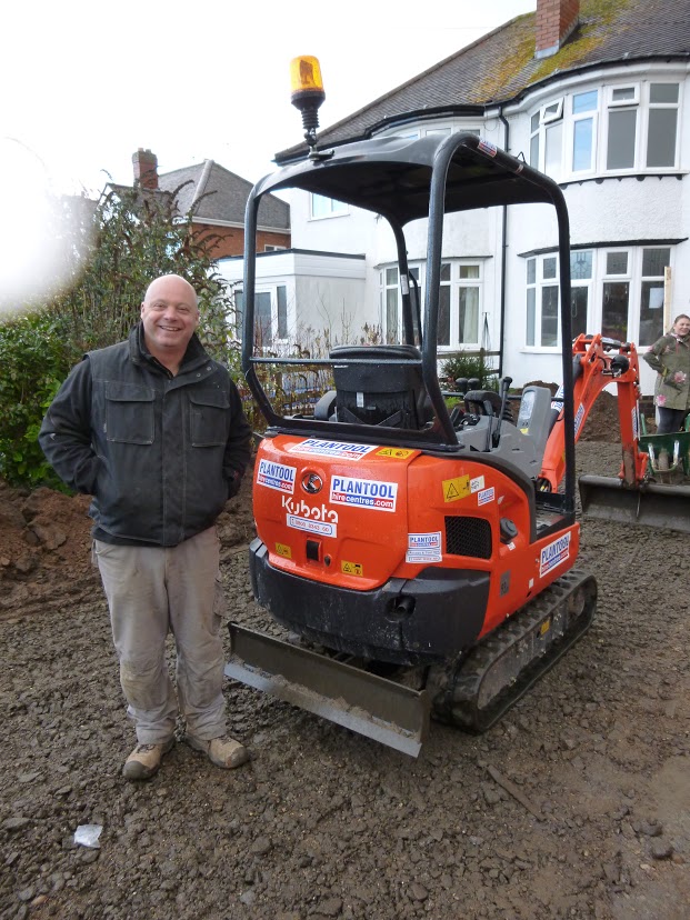 Digger at DIY SOS project