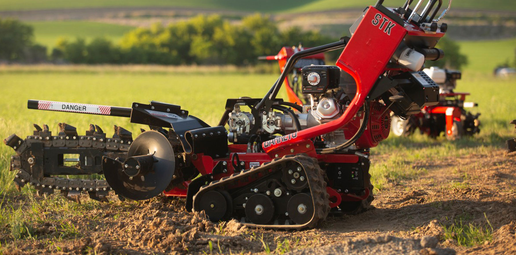 Barreto-Hydraulic-Tracked-Trencher-in-nature